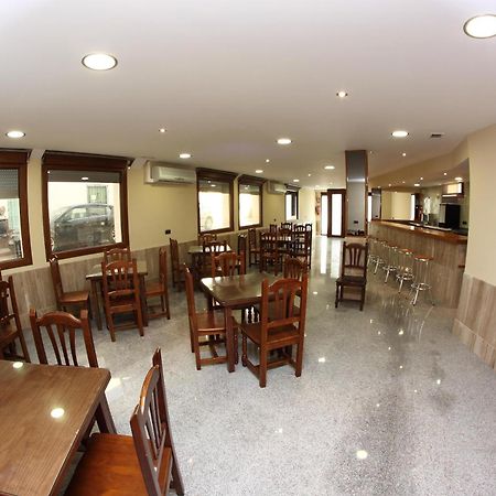 Hotel Albanta La Lantejuela Exteriör bild