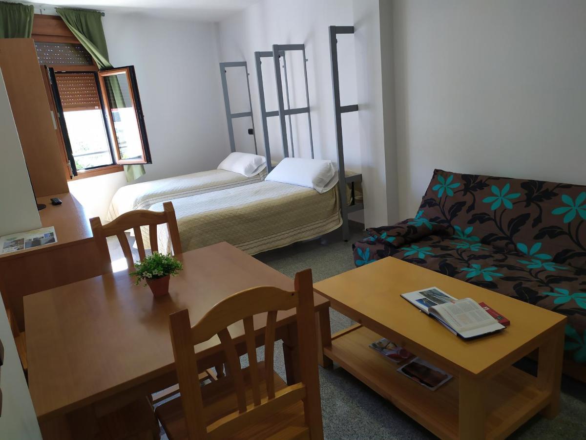 Hotel Albanta La Lantejuela Exteriör bild