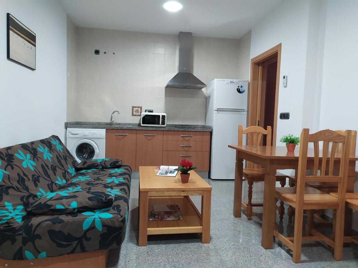 Hotel Albanta La Lantejuela Exteriör bild