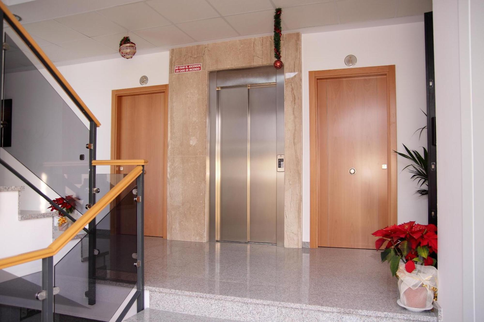 Hotel Albanta La Lantejuela Exteriör bild